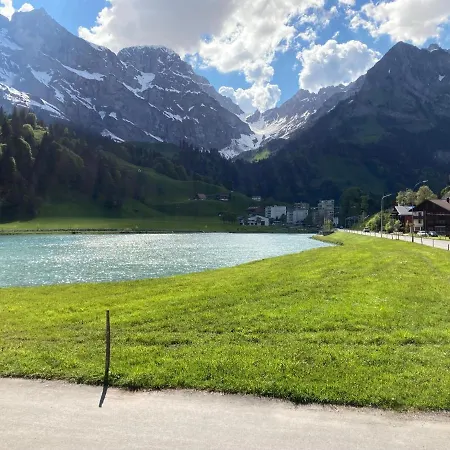 Spirit - 2 - Kueche - Parkplatz Apartament Engelberg