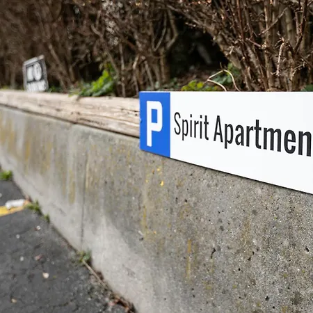 Spirit - 2 - Kueche - Parkplatz * Engelberg