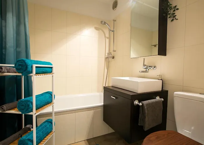 Spirit - 2 - Kueche - Parkplatz * Engelberg