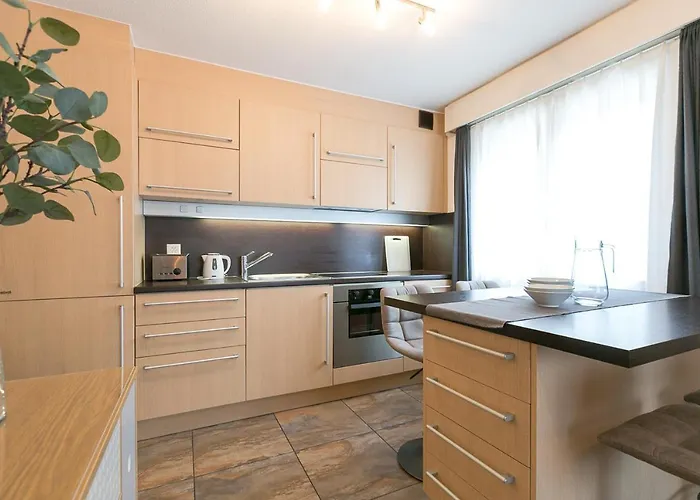 Spirit - 2 - Kueche - Parkplatz * Engelberg