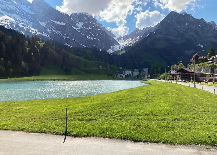 Spirit - 2 - Kueche - Parkplatz Apartment Engelberg